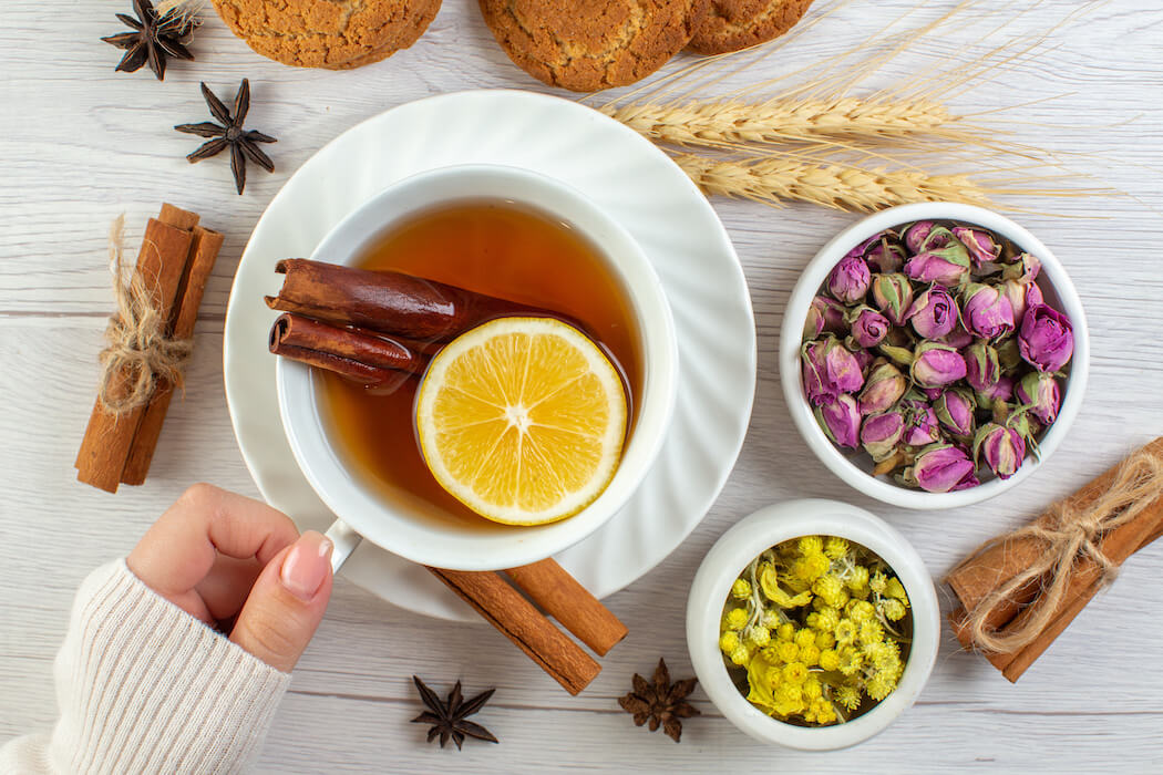 Discover 11 Amazing Cinnamon Benefits for Skin and Hair